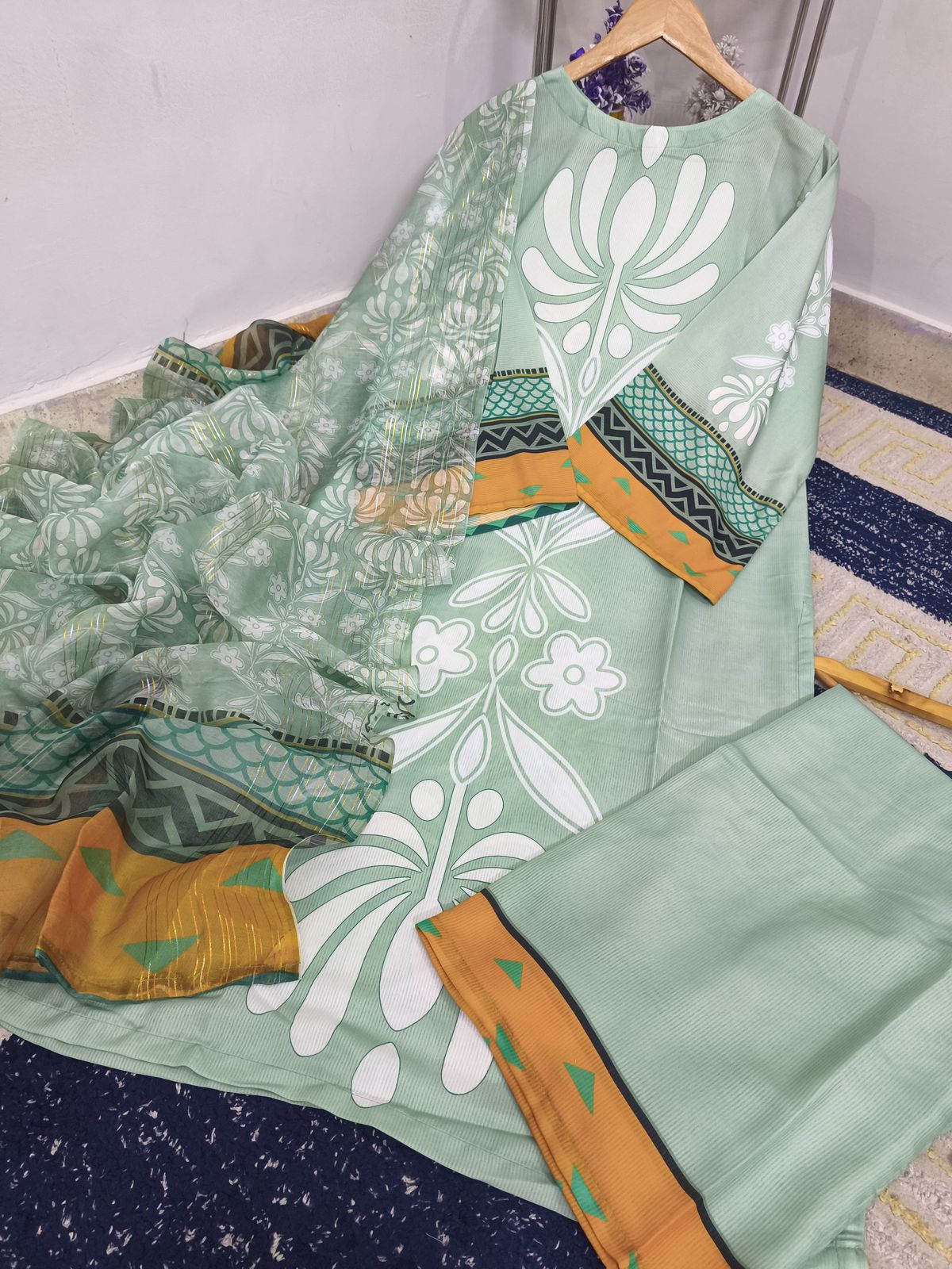 MOST TRENDING LONG 3 PC CO-ORD SET 🦋