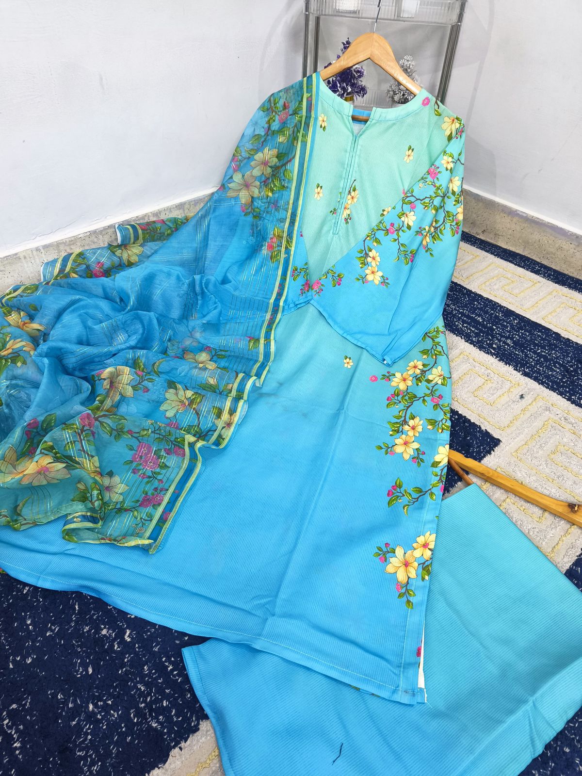 MOST TRENDING LONG 3 PC CO-ORD SET 🦋