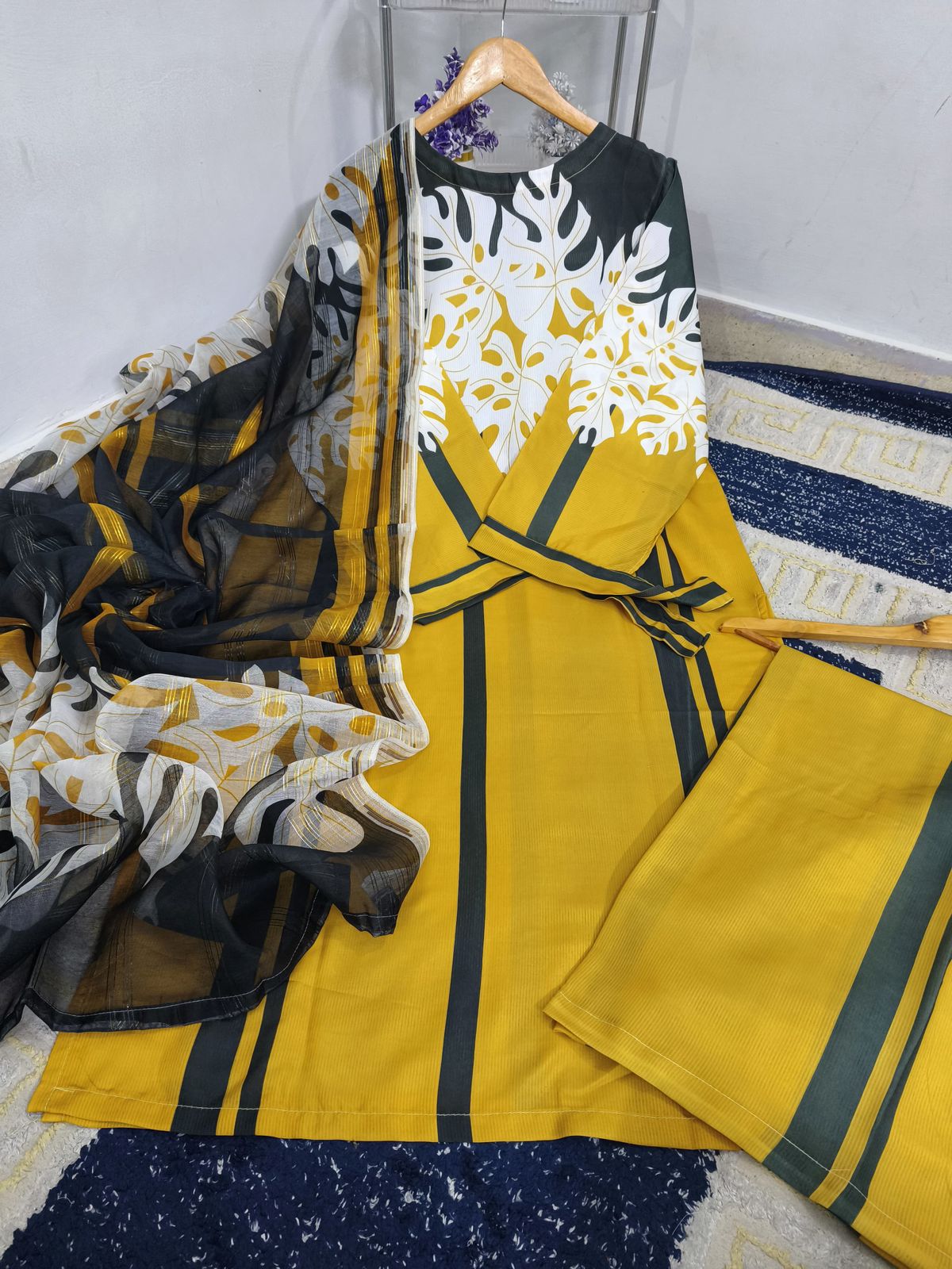 MOST TRENDING LONG 3 PC CO-ORD SET 🦋