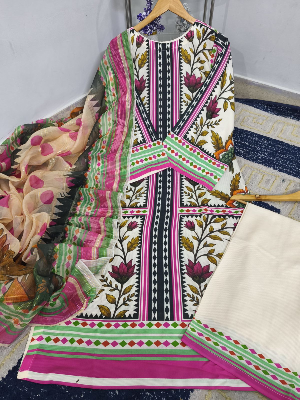 MOST TRENDING LONG 3 PC CO-ORD SET 🦋